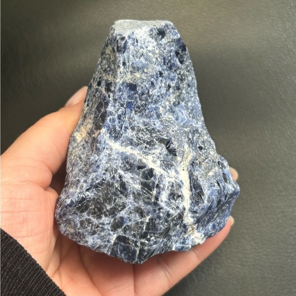 Sodalite raw piece - blue crystal  - beautiful piece - Picture 1 of 3